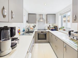 Kitchen- click for photo gallery